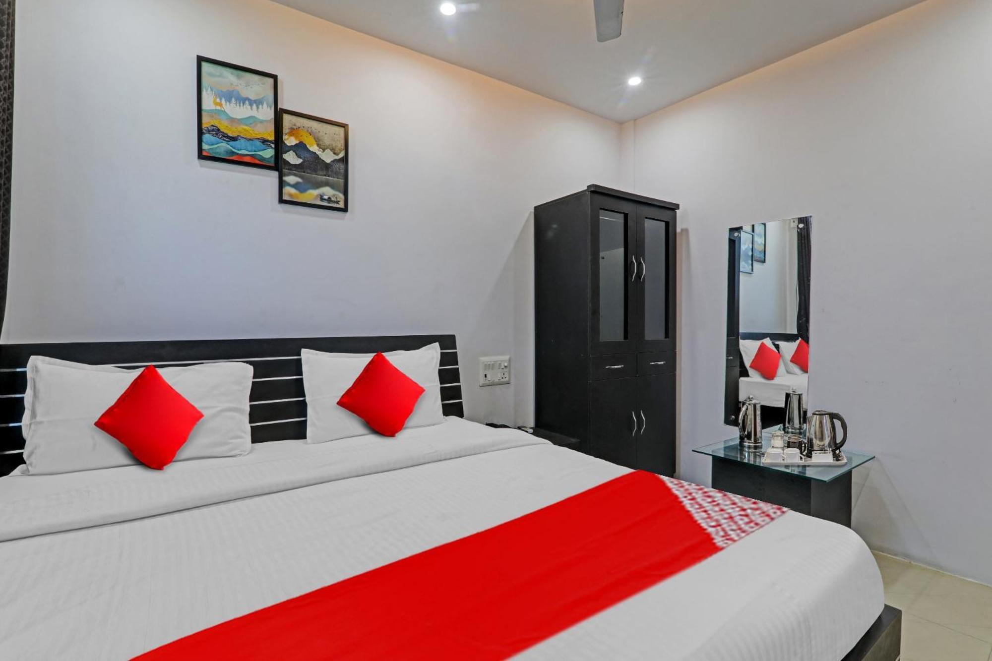 Oyo Flagship 81064 Chaudhary In Gorakhpur Exterior photo